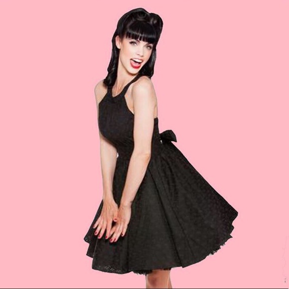Kinny & Howie Dresses & Skirts - 🌺ONLY 1 LEFT!  Kinny & Howie Diana Eyelet Dress